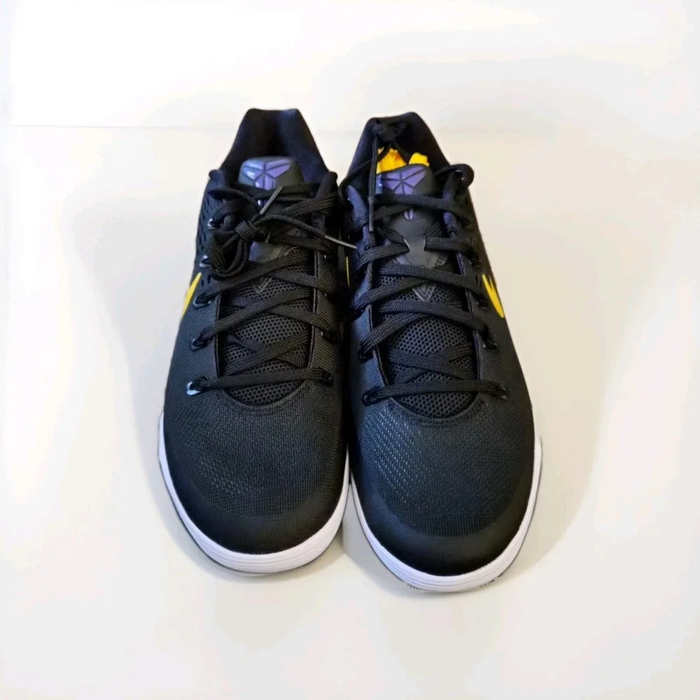 Size 10.5 - Nike Kobe 9 EM Protro TB Black University Gold IH1401-002 NEW IN BOX - Picture 5 of 7